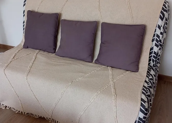 Holiday home Logis De La Perruche - Maison Avec Terrasses Montreuil-Bellay